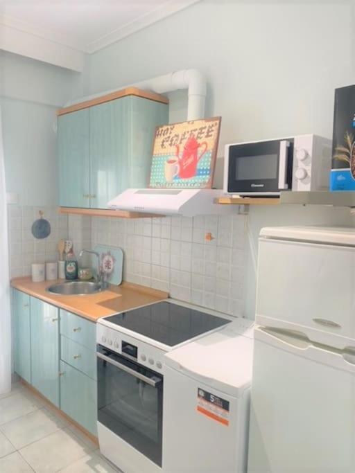 סלוניקי Ag.Sofias Minkk, 2B/Room+Balcony מראה חיצוני תמונה